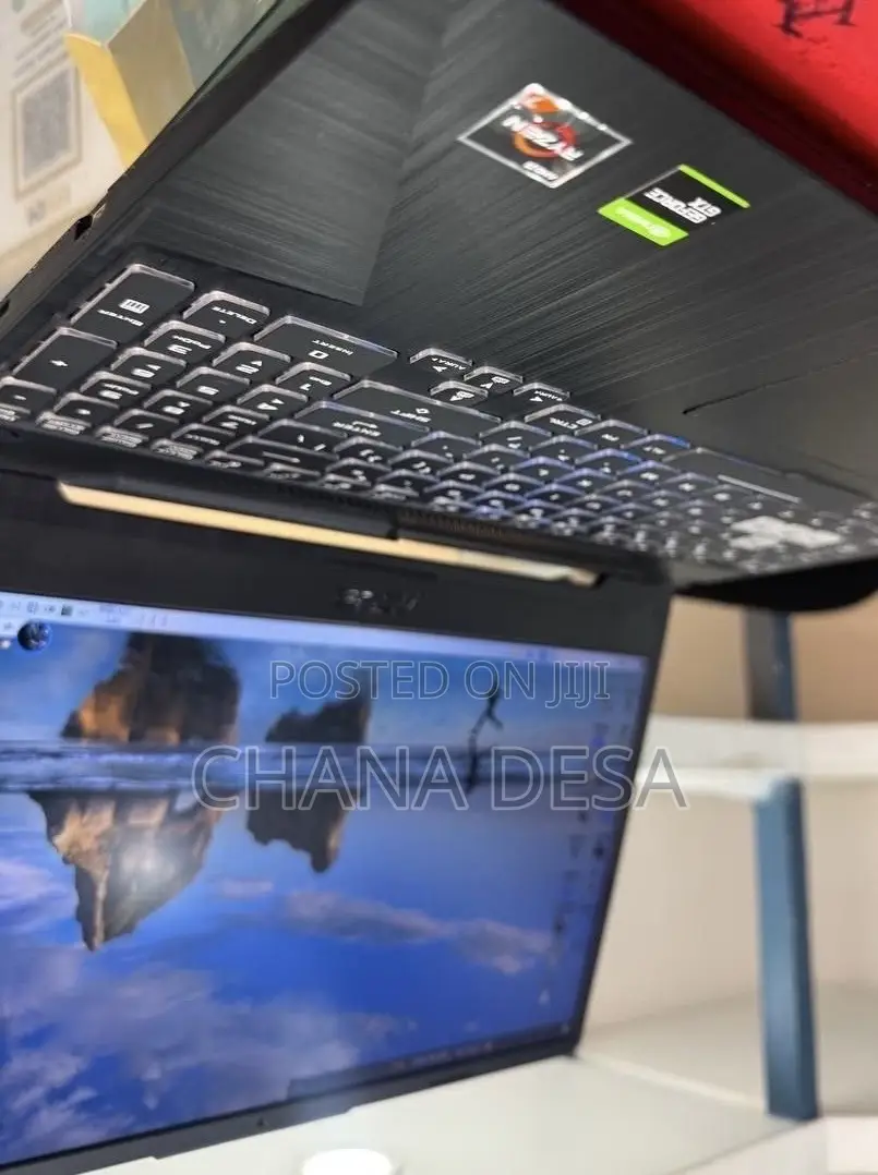 New Laptop Asus 16GB AMD Ryzen 7 SSD 512GB
