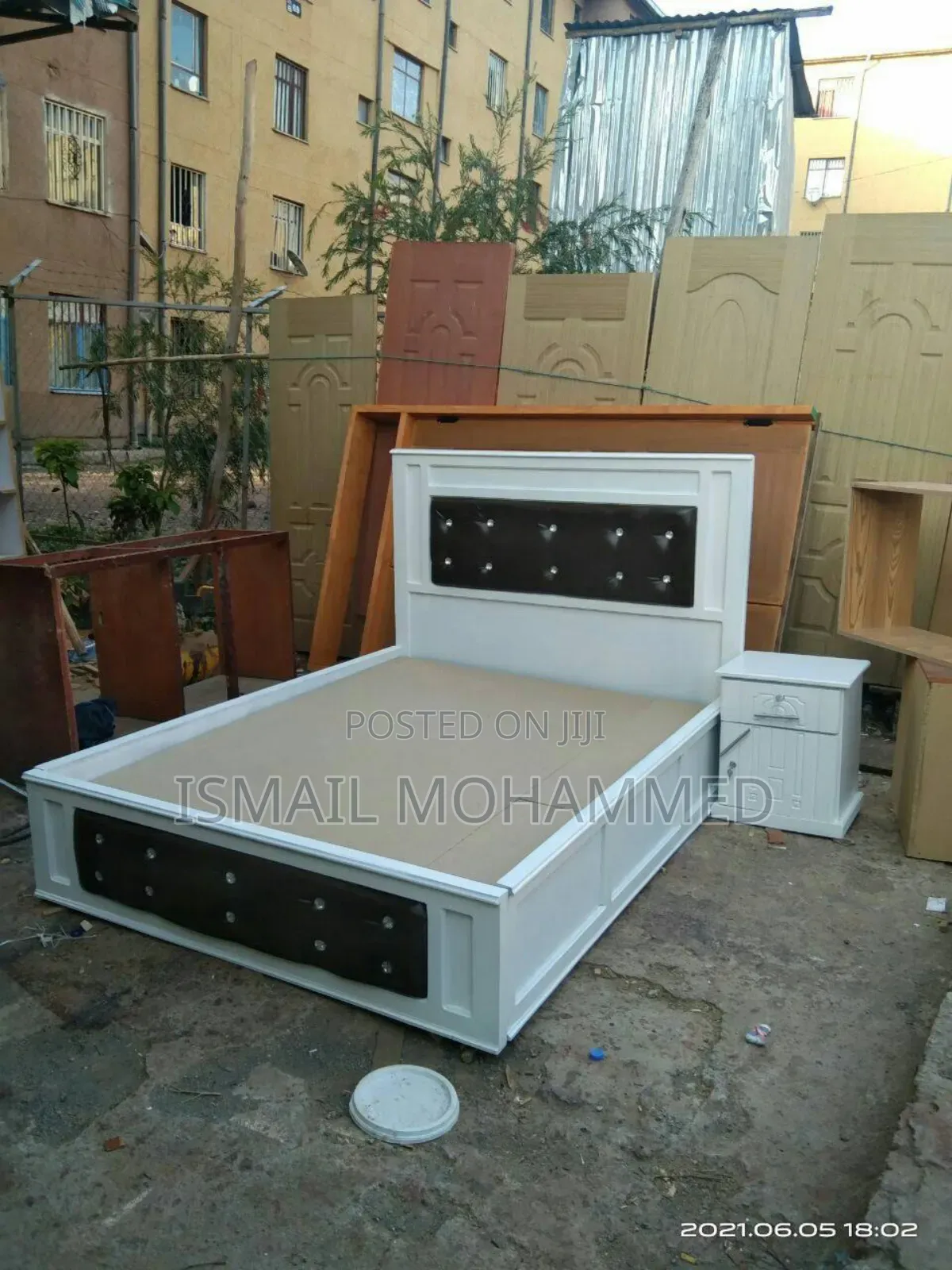 Full Set Modern Bedroom Bed