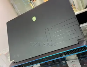 New Laptop Alienware 16x Aurora 16GB Intel Core i7 SSD 512GB