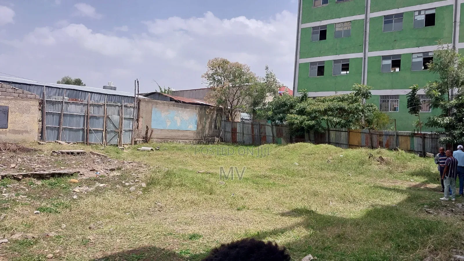 10bdrm Apartment in Yeka for sale