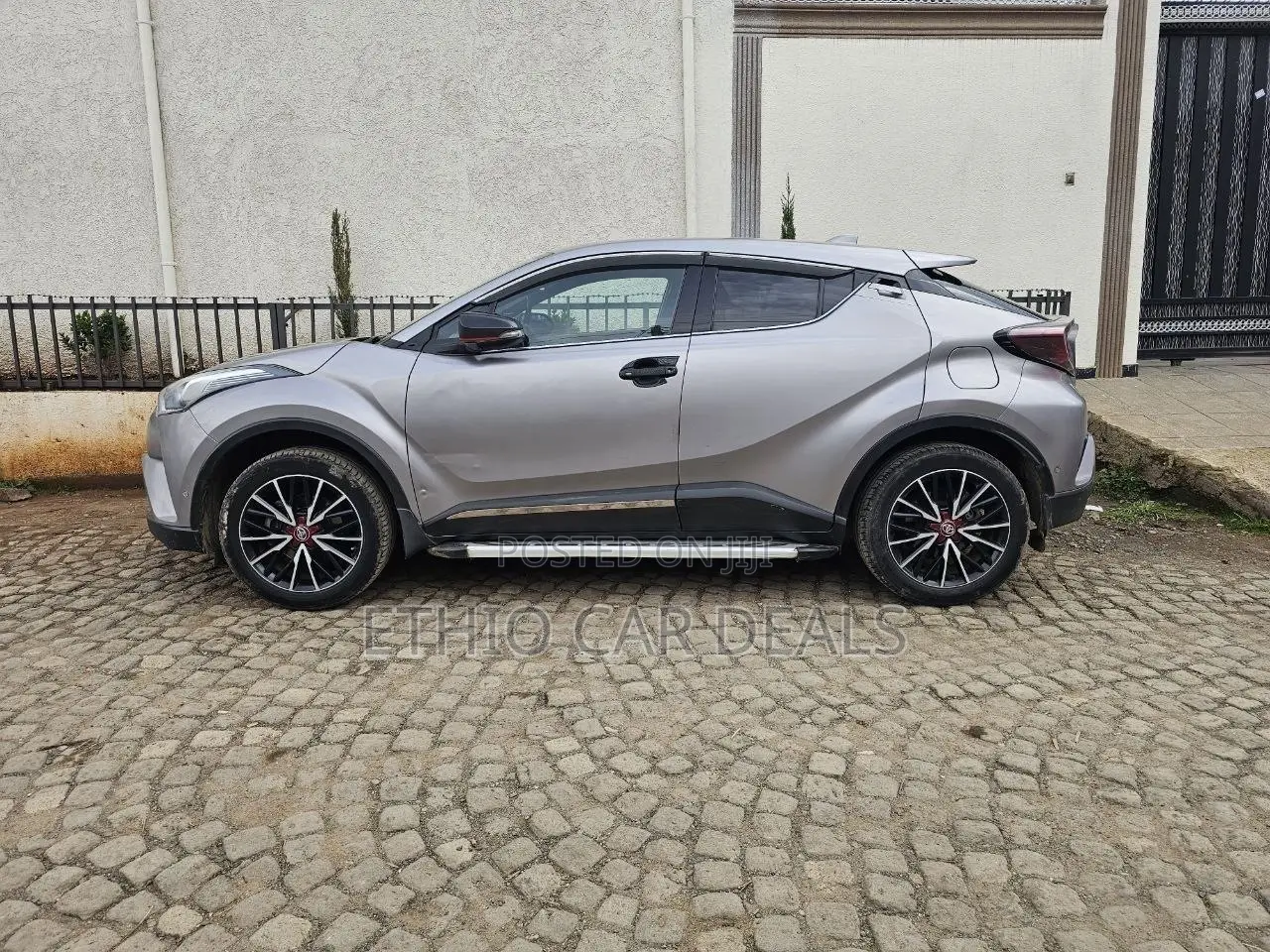 Toyota C-HR 2020 Silver