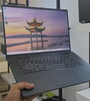 New Laptop Dell Inspiron 15 16GB Intel Core i7 SSD 512GB