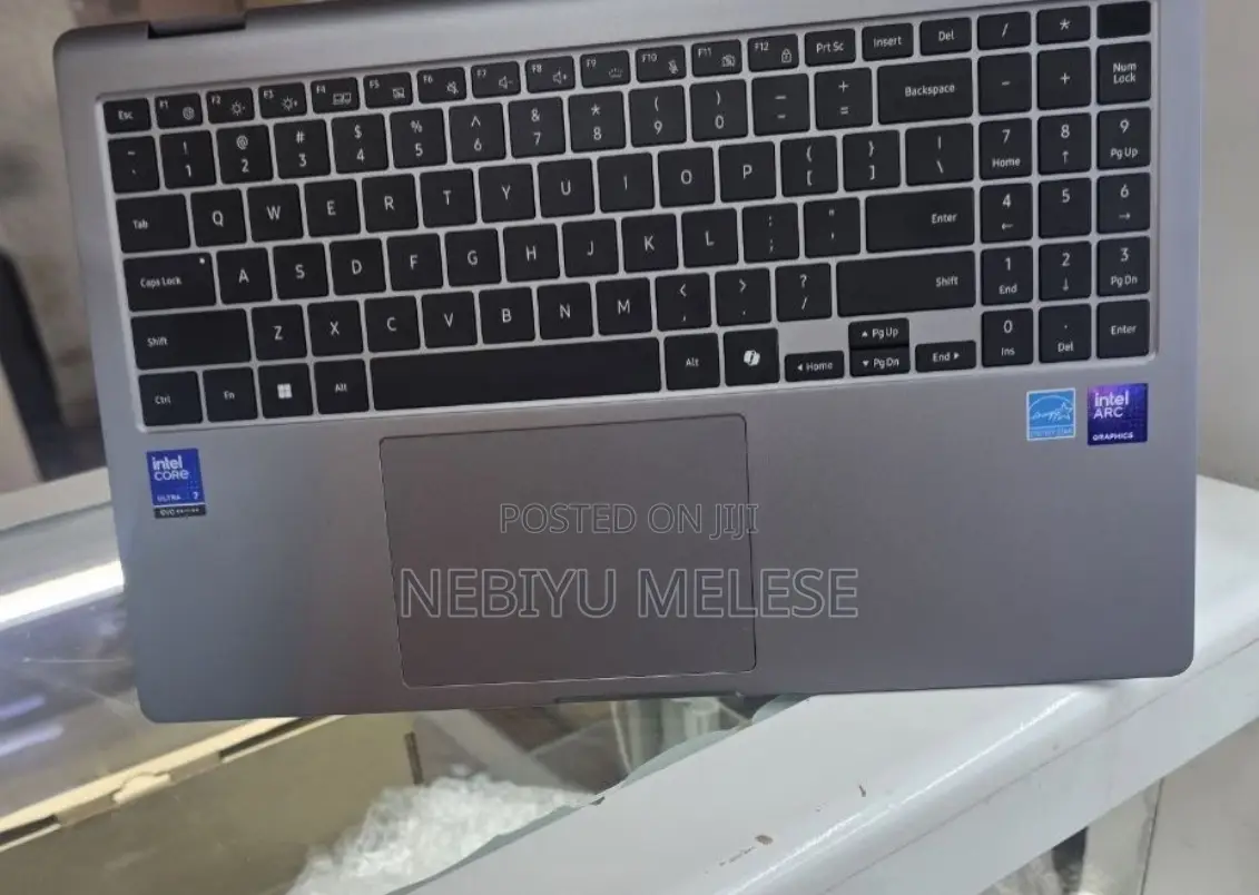 New Laptop Samsung NP-X360 16GB Intel Core Ultra 7 SSD 512GB
