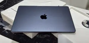 New Laptop Apple MacBook Air 2022 M2 8GB Apple M2 SSD 256GB