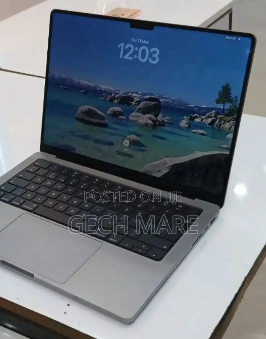 New Laptop Apple MacBook Pro 2021 M1 16GB Apple M1 Pro SSD 512GB