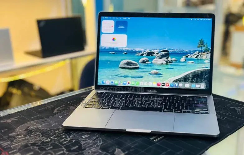 New Laptop Apple MacBook Pro 2022 M2 8GB Apple M2 SSD 512GB