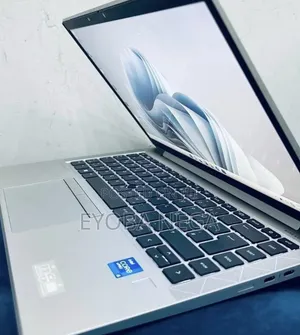 New Laptop HP EliteBook 840 G8 16GB Intel Core i5 SSD 512GB