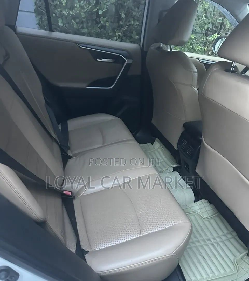 Toyota RAV4 2020 White