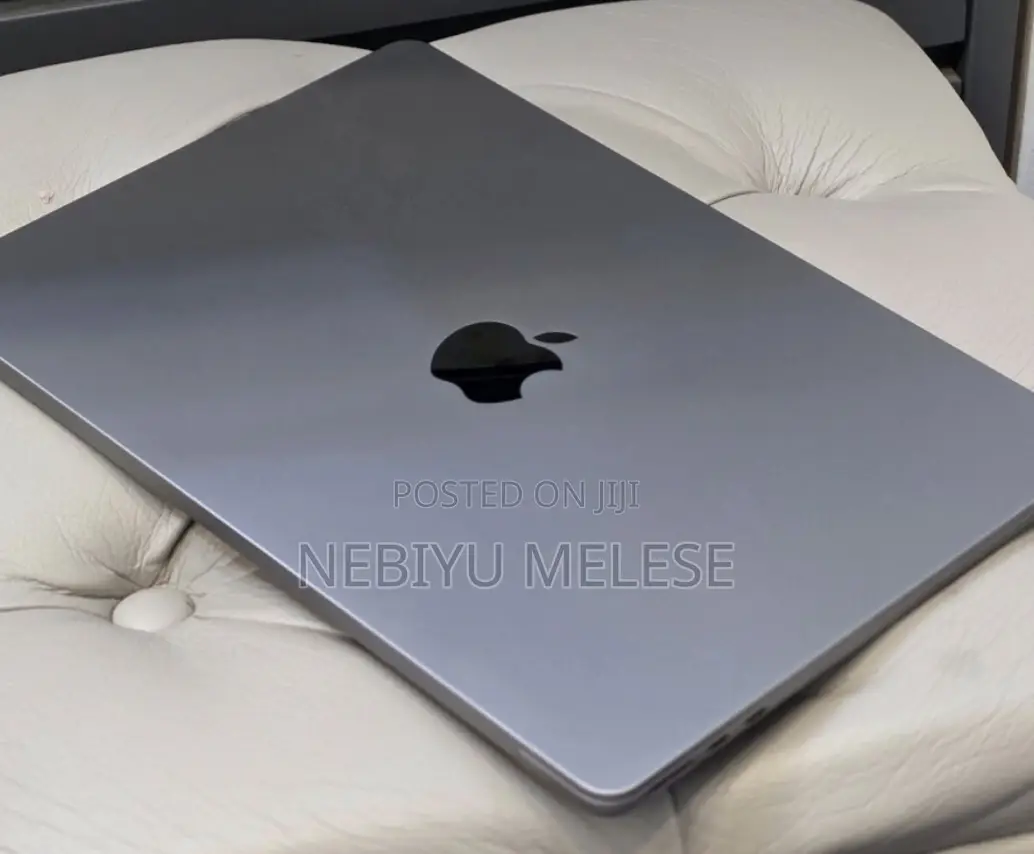 New Laptop Apple MacBook Air 2022 M2 8GB Apple M2 SSD 256GB