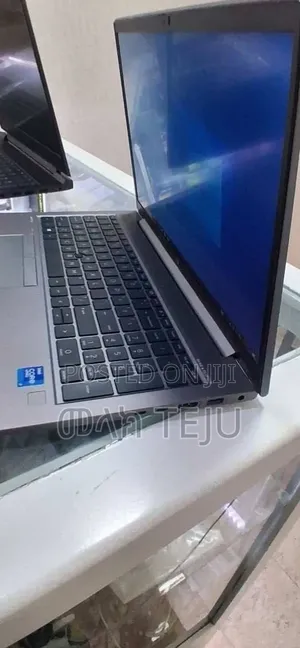 New Laptop HP ZBook Fury 15 G8 16GB Intel Core i7 SSD 512GB