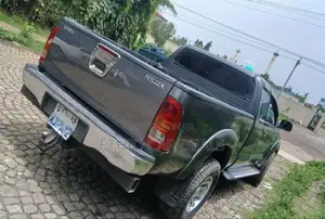 Toyota Hilux 2008 Black