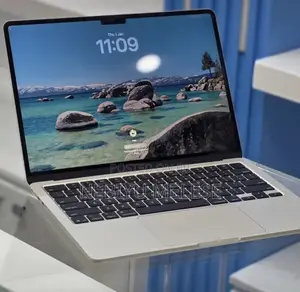 New Laptop Apple MacBook Air 2025 M4 16GB Apple M4 SSD 256GB