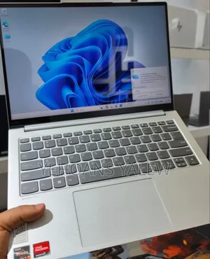 New Laptop Lenovo IdeaPad Z575 16GB AMD Ryzen 7 SSD 512GB