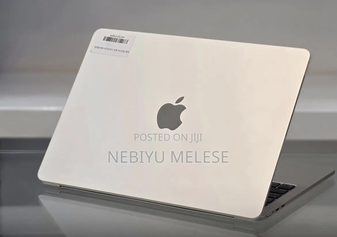 New Laptop Apple MacBook Air 2025 M4 16GB Apple M4 SSD 256GB