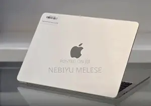 New Laptop Apple MacBook Air 2025 M4 16GB Apple M4 SSD 256GB