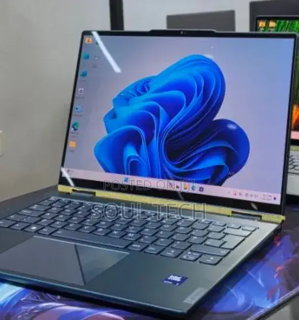 New Laptop Lenovo Yoga 7i 16GB Intel Core Ultra 7 SSD 512GB