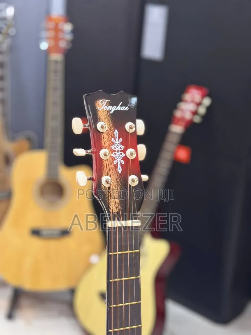 Box Guitar