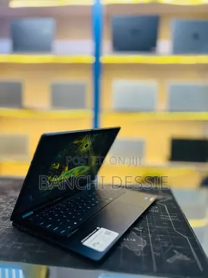 New Laptop HP OmniBook 5 14" 16GB Intel Core Ultra 5 SSD 512GB