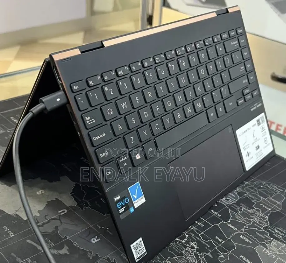 New Laptop Asus ZenBook Flip 14 UX461UA 16GB Intel Core i7 SSD 512GB