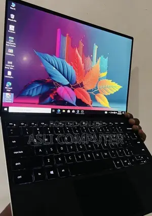 New Laptop Dell XPS 13 32GB Intel Core i7 SSD 512GB