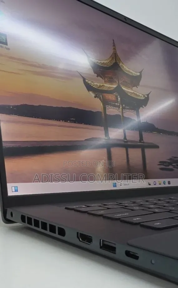 New Laptop Dell Inspiron 15 16GB Intel Core i7 SSD 512GB