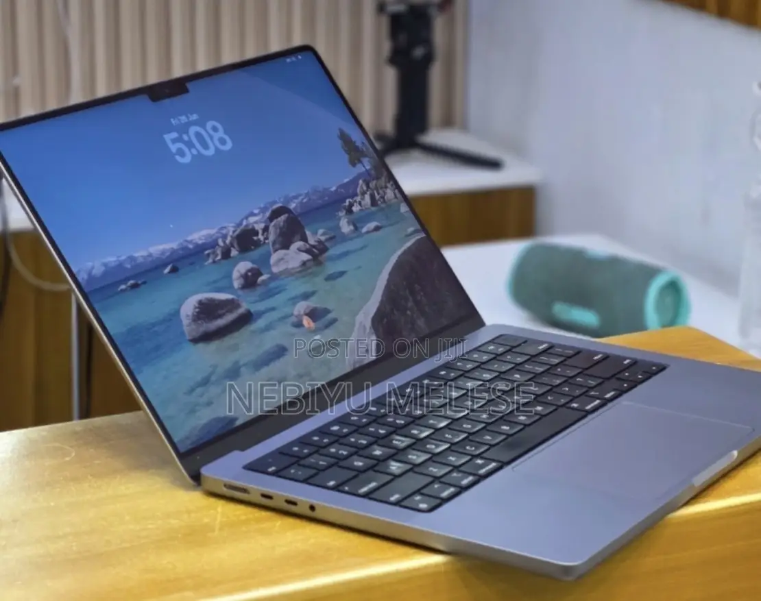 New Laptop Apple MacBook Pro 2021 M1 32GB Apple M1 Pro SSD 512GB