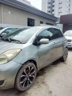 Toyota Yaris 2008 Gray