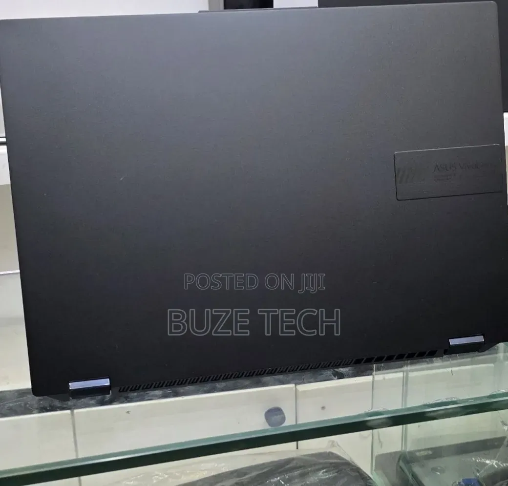 New Laptop Asus Vivobook 16 16GB Intel Core i9 SSD 1T