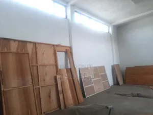 የሚከራይ የንግድ ቤት