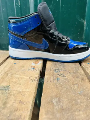 Nike Air Jordan 1