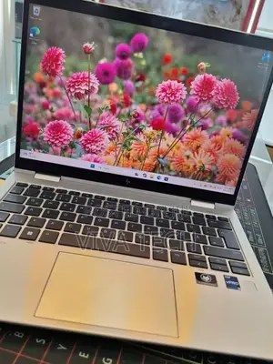 New Laptop HP EliteBook 830 G9 16GB Intel Core i5 SSD 512GB