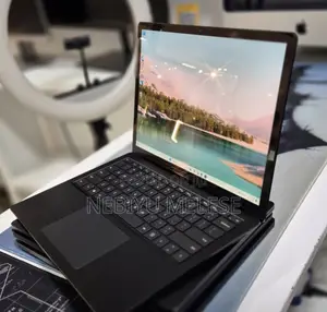 New Laptop Microsoft Surface 16GB Intel Core i5 SSD 256GB