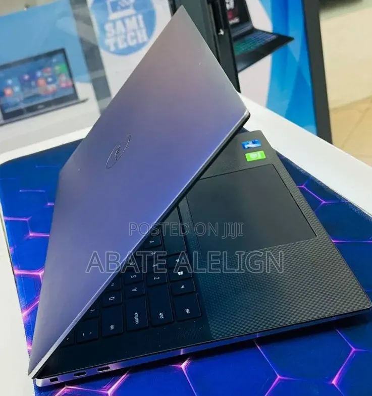 New Laptop Dell Precision 5560 16GB Intel Core i7 SSD 512GB