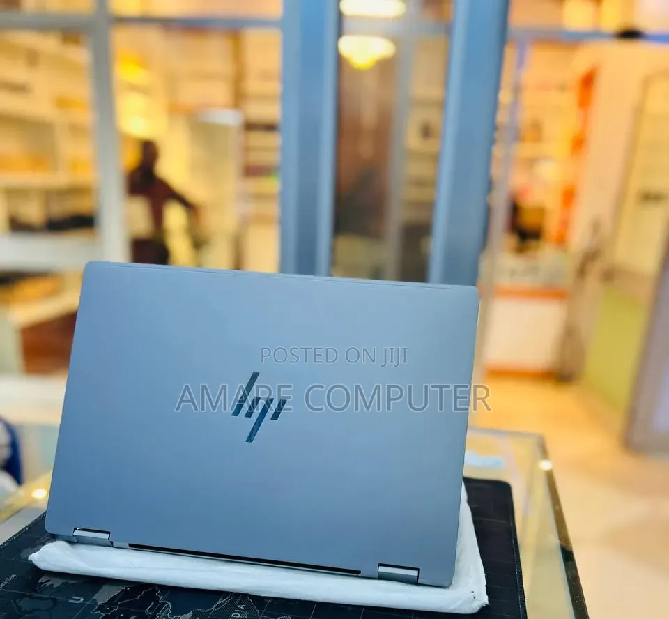New Laptop HP OmniBook X Flip 14" 16GB Intel Core Ultra 7 SSD 1T