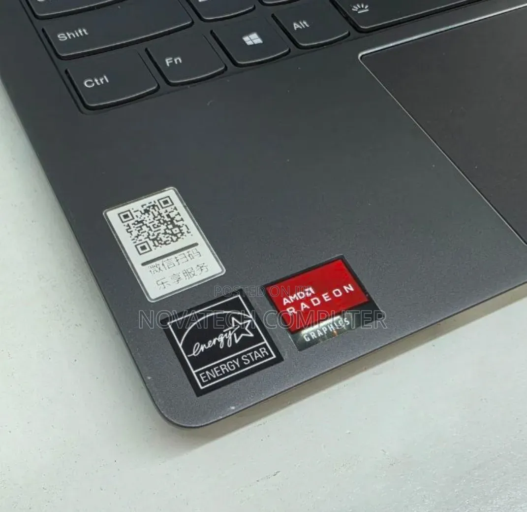 Laptop Lenovo IdeaPad Z560 16GB AMD Ryzen 7 SSD 512GB