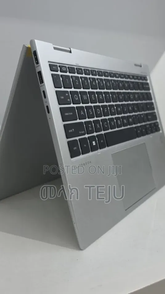 New Laptop HP EliteBook 830 G9 16GB Intel Core i7 SSD 512GB