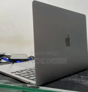New Laptop Apple MacBook Air 2020 M1 16GB Apple M1 SSD 256GB