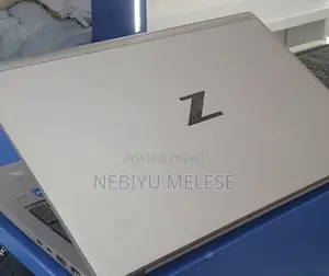 New Laptop HP ZBook Firefly G9 16GB Intel Core i7 SSD 512GB