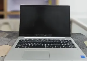 New Laptop HP ZBook Studio G8 16GB Intel Core i7 SSD 512GB