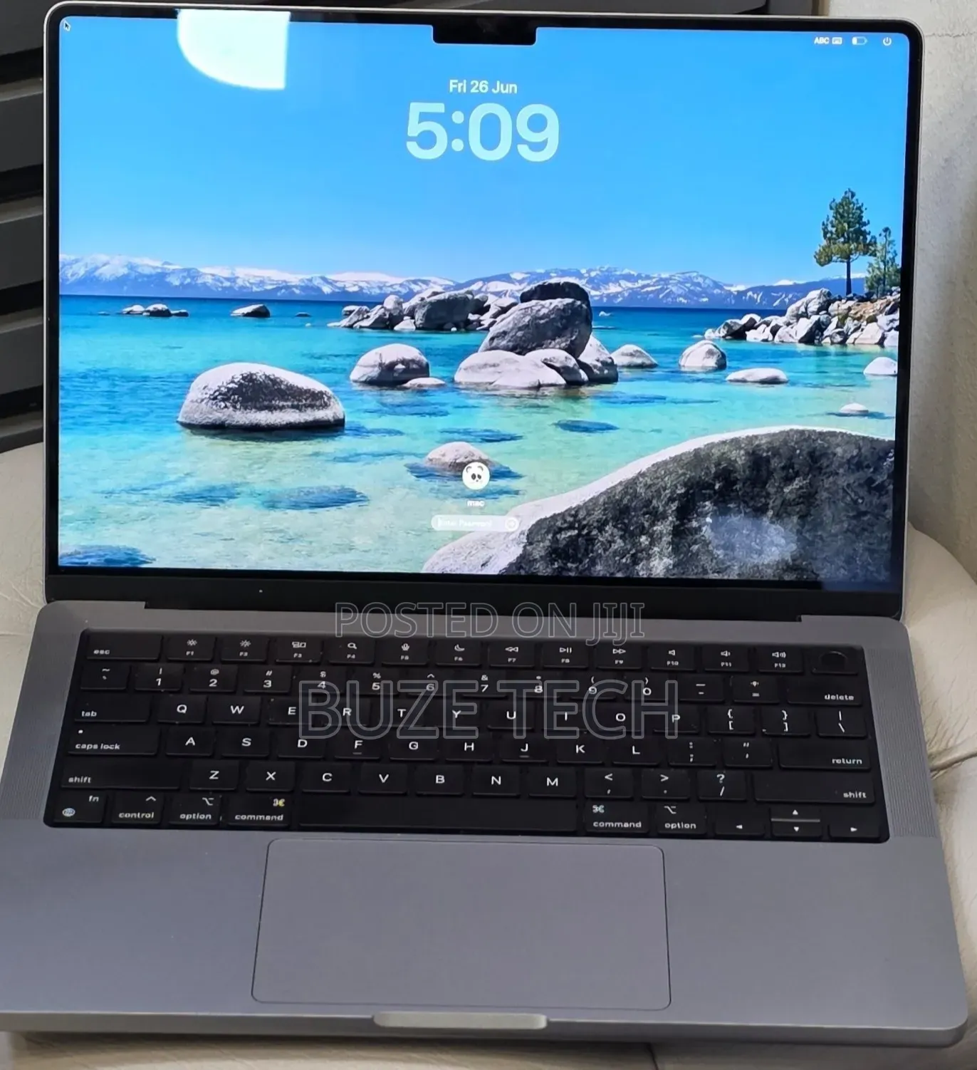 New Laptop Apple MacBook Pro 2021 M1 32GB Apple M1 Pro SSD 512GB