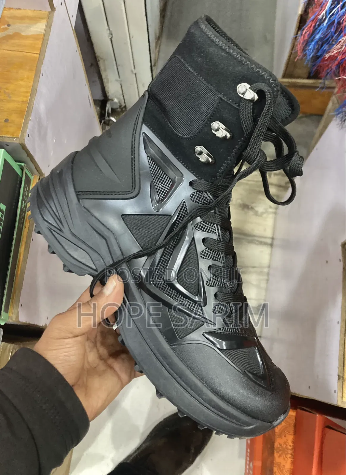 Qipincha High-Top Tactical Boots: