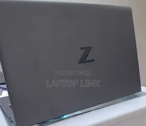 New Laptop HP ZBook Firefly G8 16GB Intel Core i7 SSD 512GB