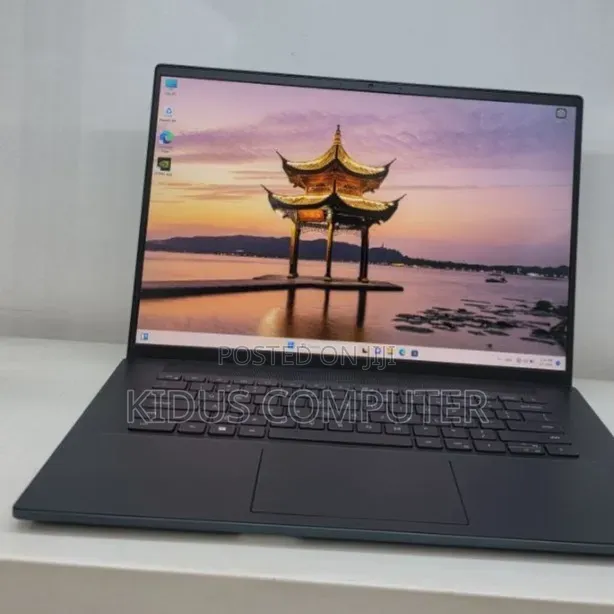 New Laptop Dell Inspiron 15 16GB Intel Core i7 SSD 512GB