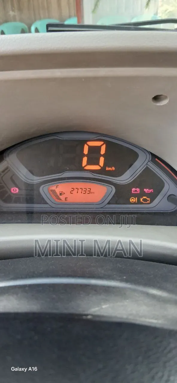 Suzuki Eeco 2024 Silver