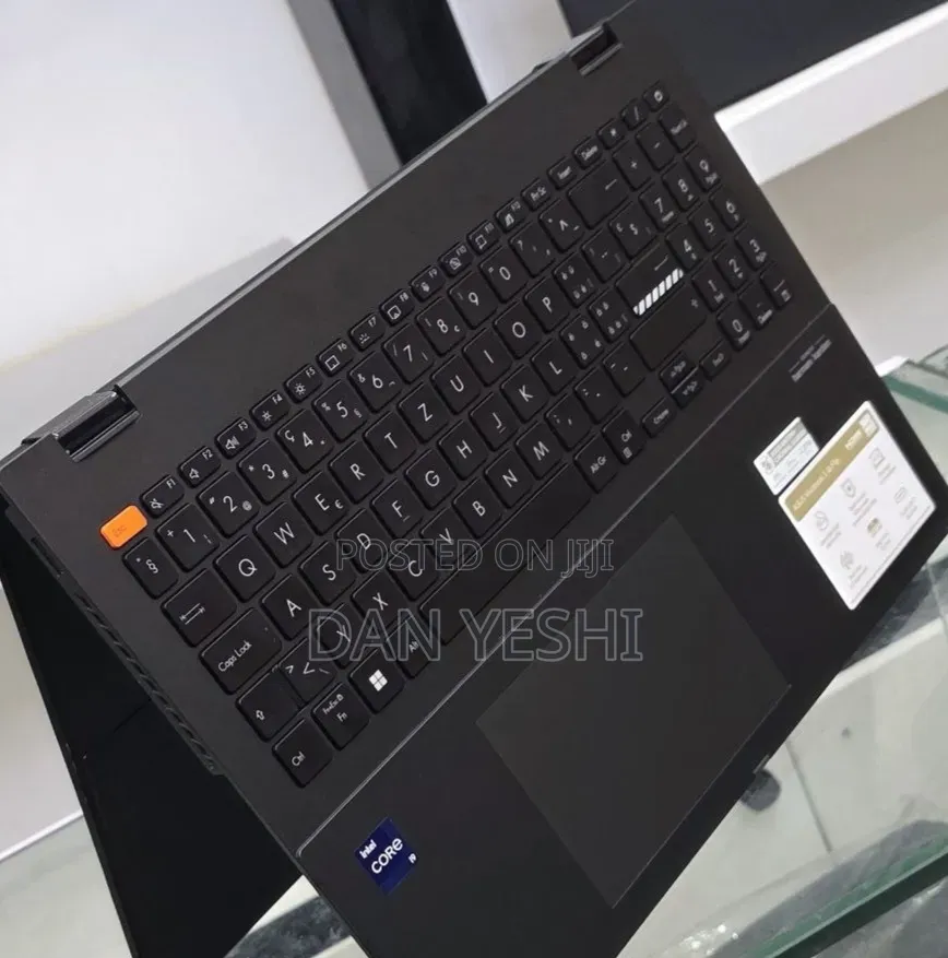 New Laptop Asus Vivobook 15 16GB Intel Core i9 SSD 1T