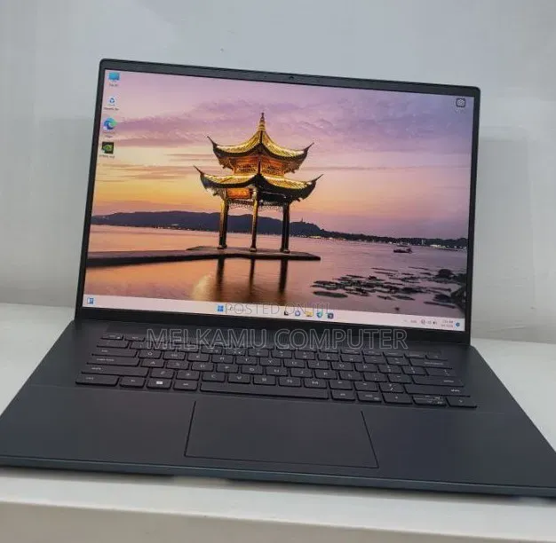 New Laptop Dell Inspiron 15 16GB Intel Core i7 SSD 512GB