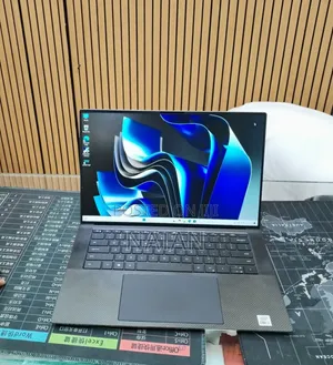 New Laptop Dell XPS 15 9500 16GB Intel Core i7 SSD 512GB