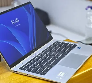 New Laptop HP EliteBook 1040 G8 16GB Intel Core i7 SSD 512GB