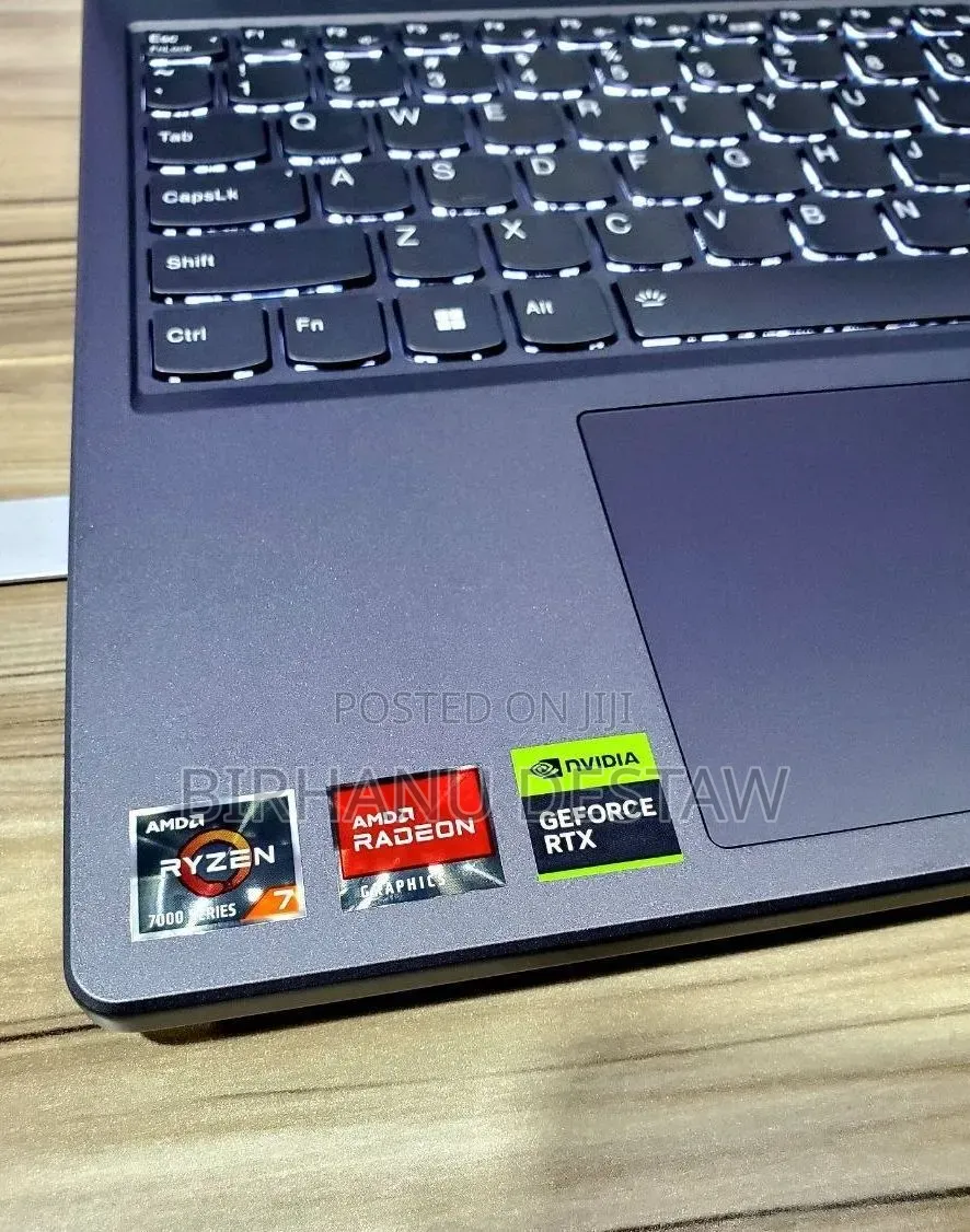New Laptop Lenovo Legion 5 16GB AMD Ryzen 7 SSD 512GB