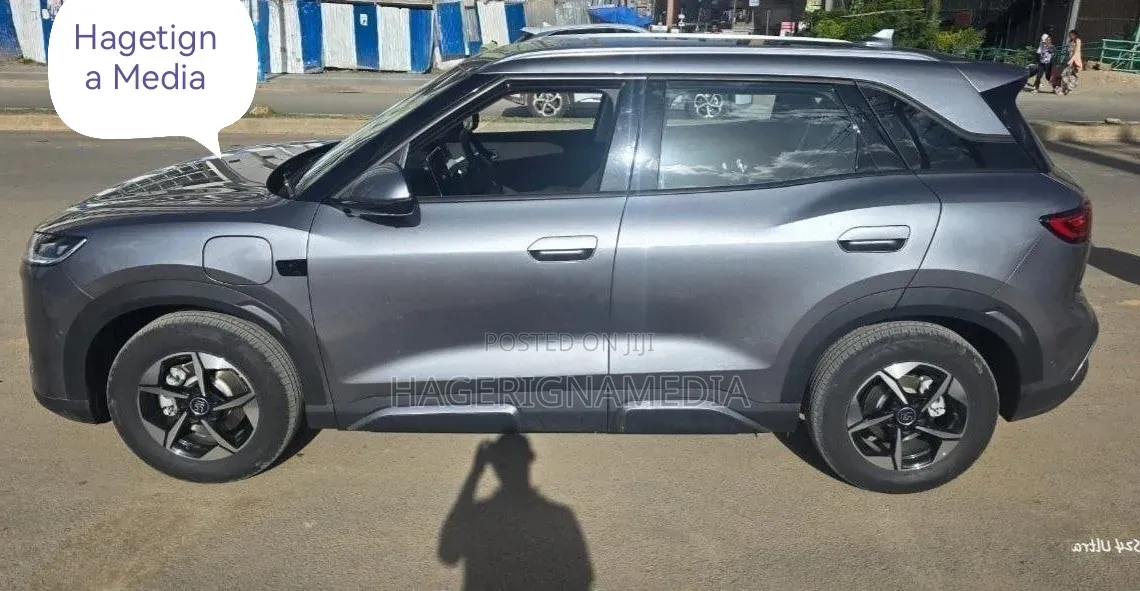 BYD Yuan Up 2025 Gray